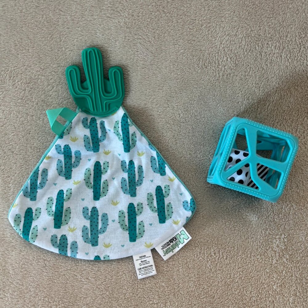 MALARKEY KIDS MUNCH-IT Teether Blanket & CHEW CUBE for Ages 3+ Months